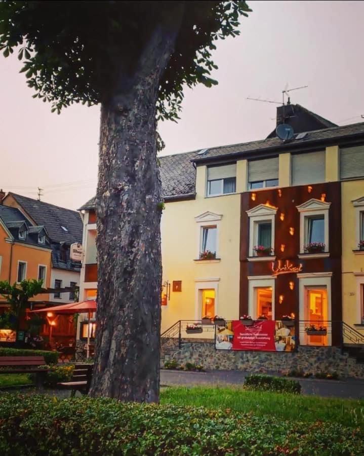 Hotel Restaurant Unikat Zeltingen-Rachtig Eksteriør billede